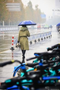 下雨天了怎么办 滑草简介 什么是滑草？